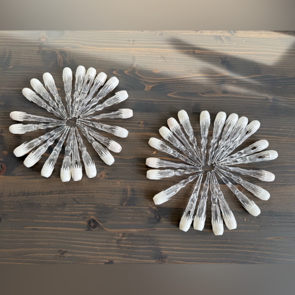 22 vintage plastic mini light icicles